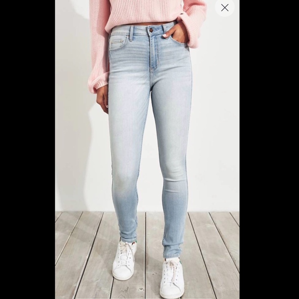 Hollister Ultra High-rise super skinny jeans